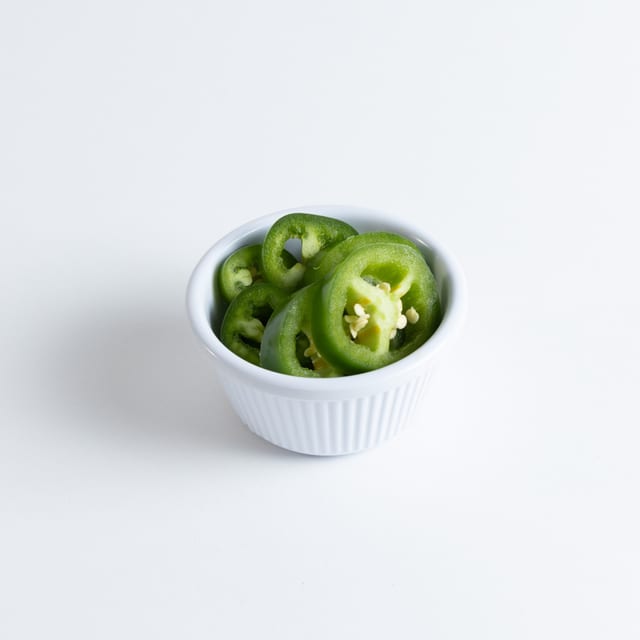 Scoop of Jalapenos (2oz).